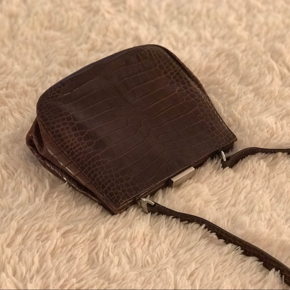 Barney’s New York Leather Embossed Pattern Handbag - 🆓 Shipping! - Picture 6 of 8